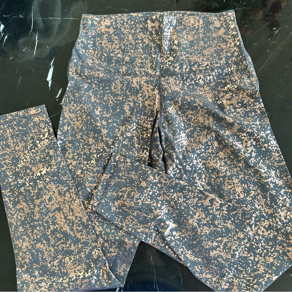 DYI Gray and Rose Gold Patterned Leggings